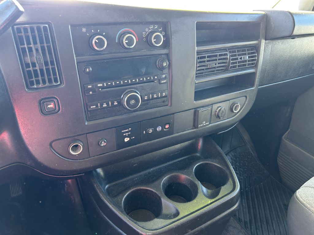 Photo 16 of this CHEVROLET EXPRESS G3500