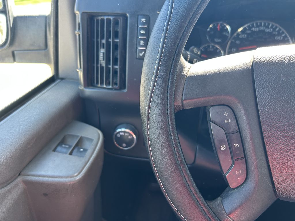 Photo 18 of this CHEVROLET EXPRESS G3500