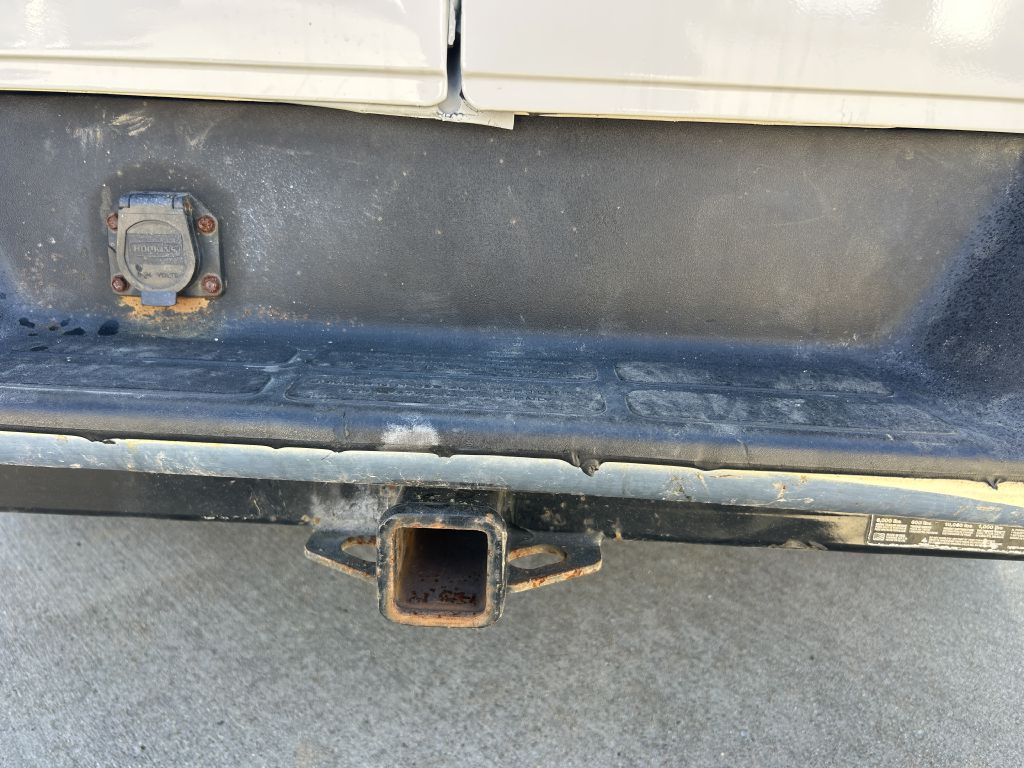 Photo 19 of this CHEVROLET EXPRESS G3500