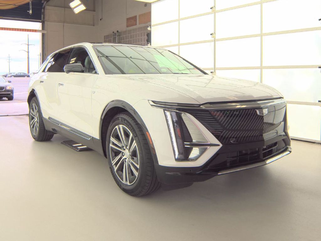 Photo 3 of this CADILLAC LYRIQ