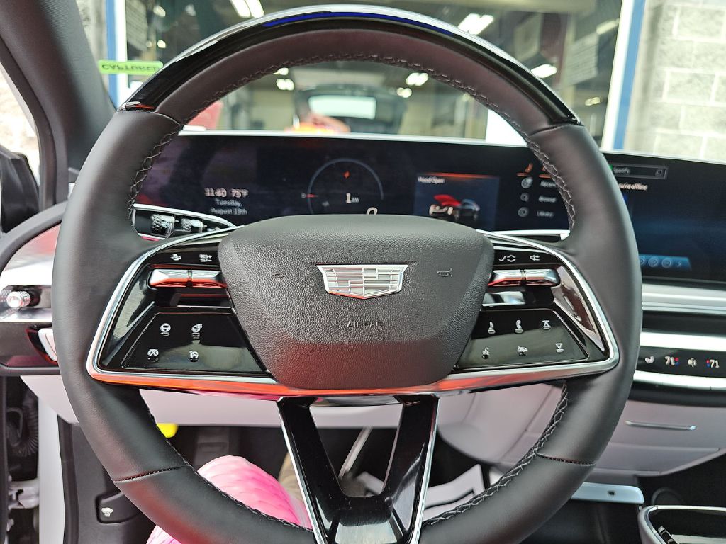 Photo 10 of this CADILLAC LYRIQ