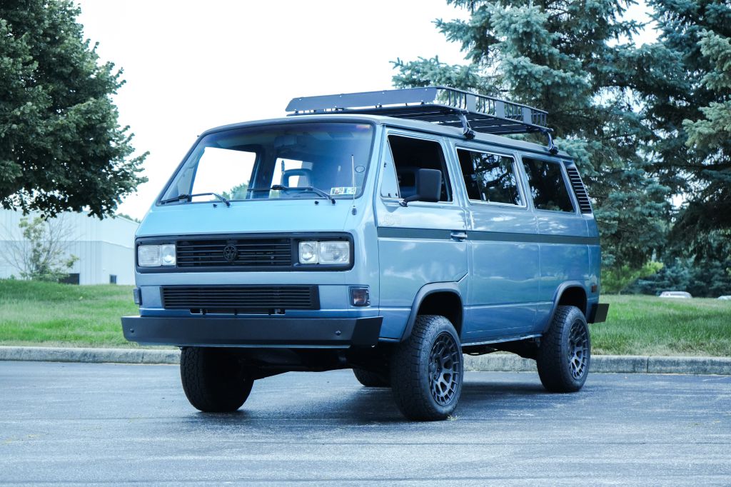 Photo 7 of this VOLKSWAGEN VANAGON