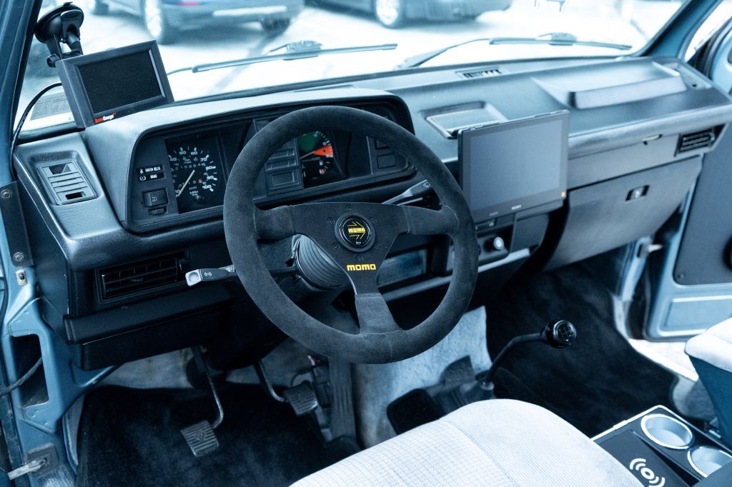 Photo 45 of this VOLKSWAGEN VANAGON