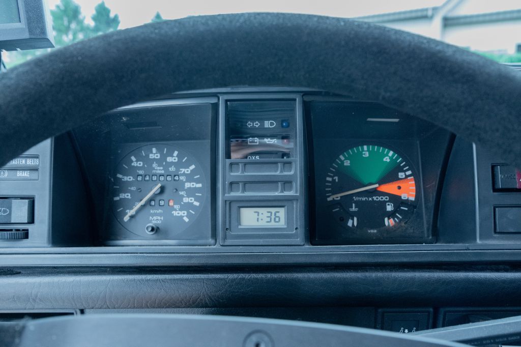 Photo 50 of this VOLKSWAGEN VANAGON