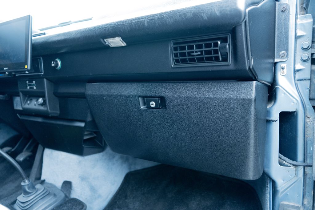 Photo 64 of this VOLKSWAGEN VANAGON