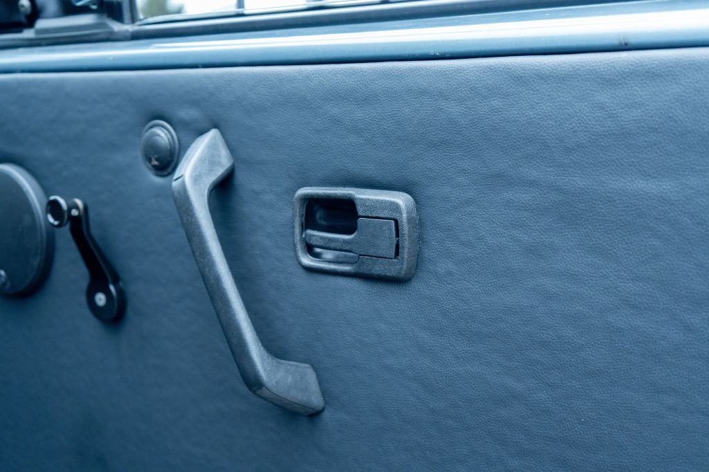 Photo 78 of this VOLKSWAGEN VANAGON