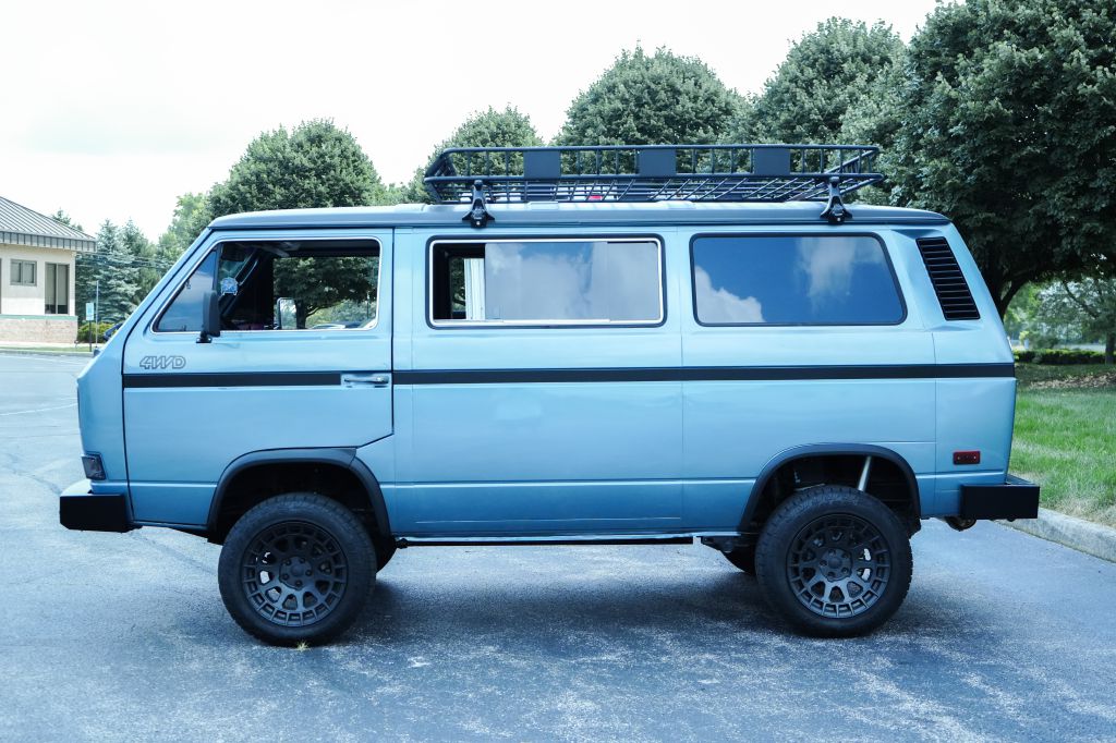 Photo 6 of this VOLKSWAGEN VANAGON