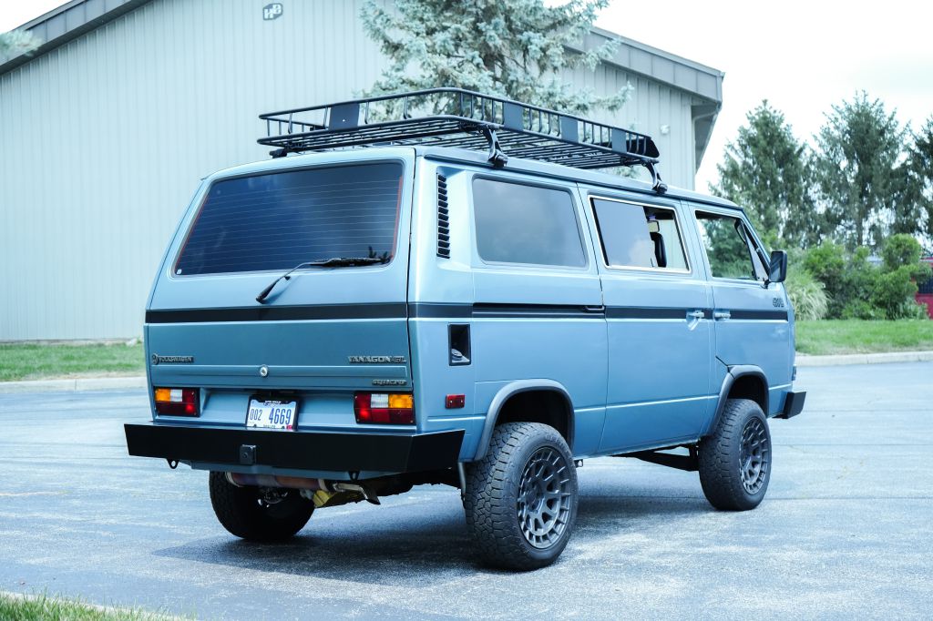 Photo 3 of this VOLKSWAGEN VANAGON