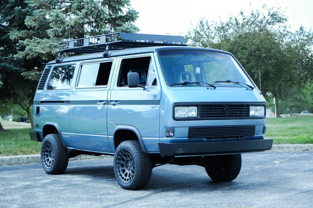 Photo 8 of this VOLKSWAGEN VANAGON