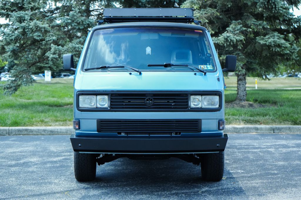 Photo 9 of this VOLKSWAGEN VANAGON