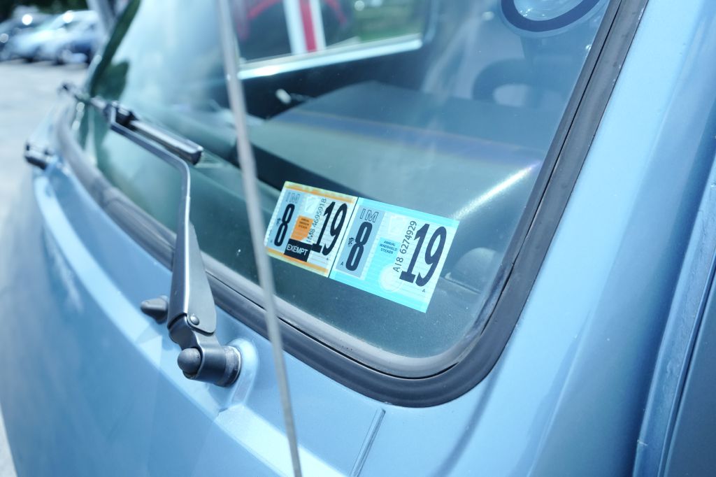 Photo 42 of this VOLKSWAGEN VANAGON