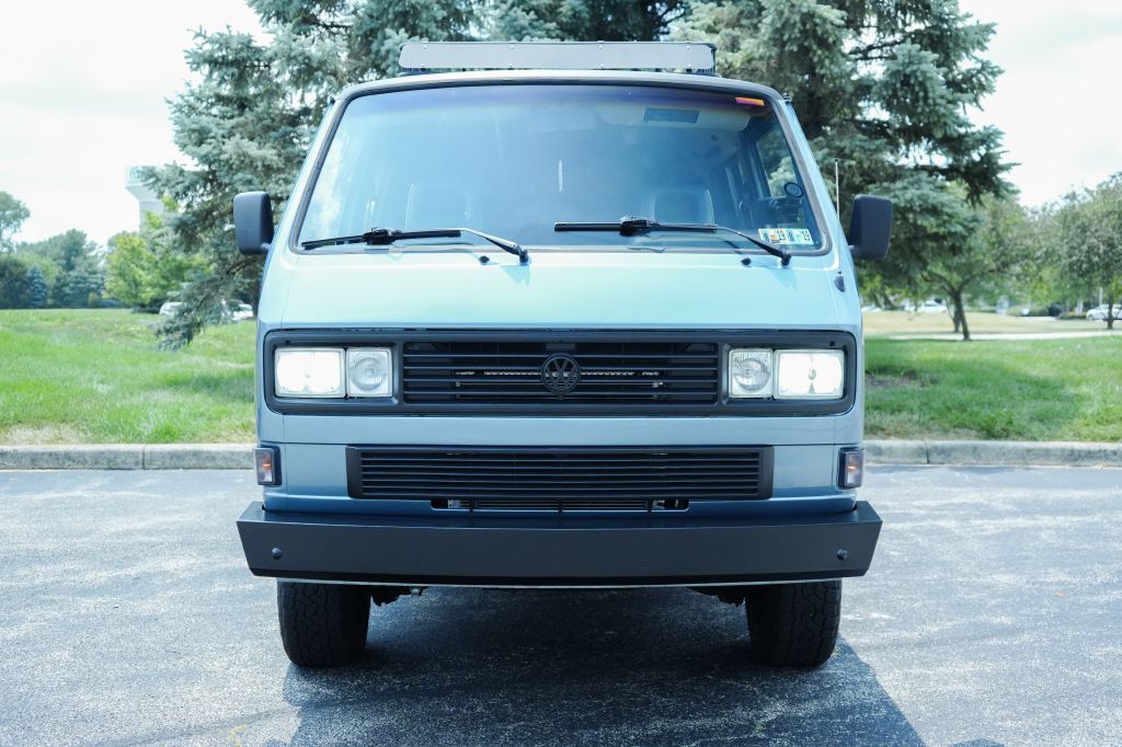 Photo 10 of this VOLKSWAGEN VANAGON