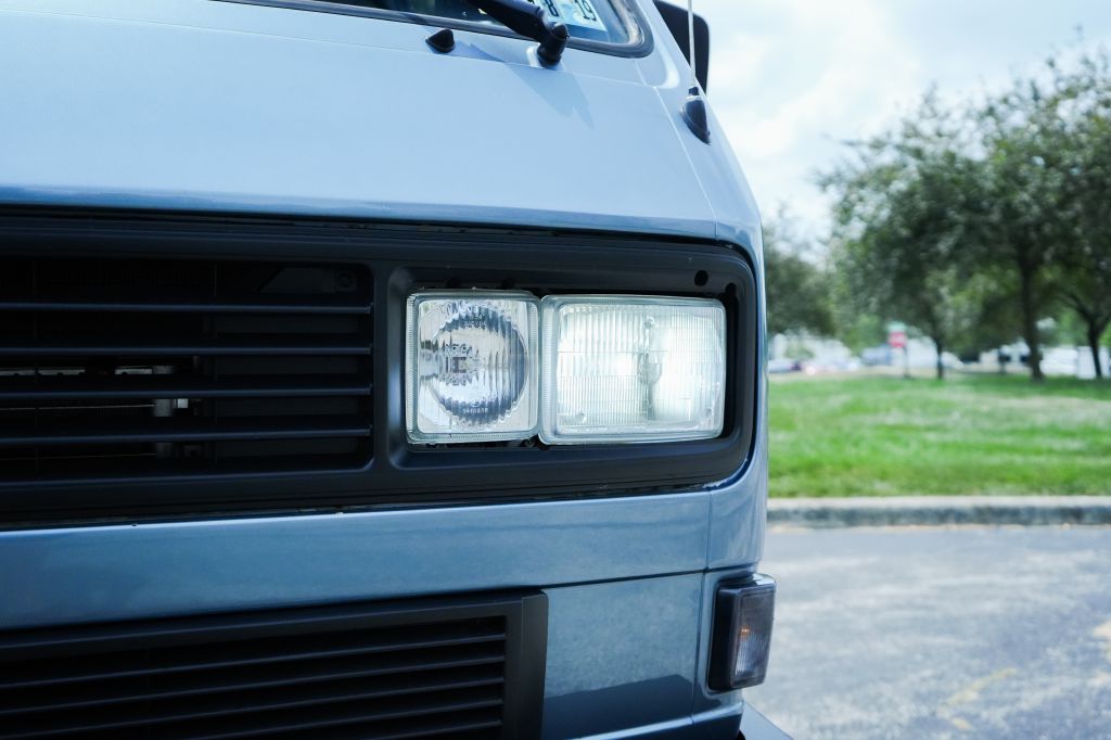 Photo 31 of this VOLKSWAGEN VANAGON