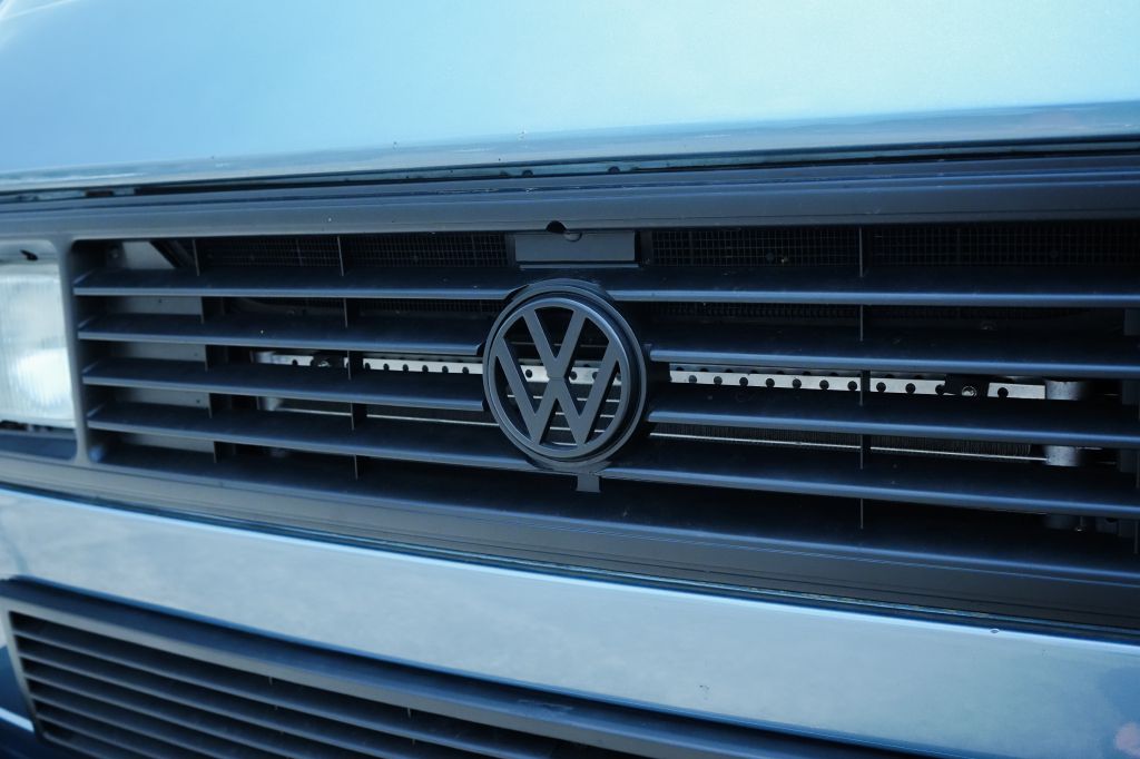 Photo 25 of this VOLKSWAGEN VANAGON