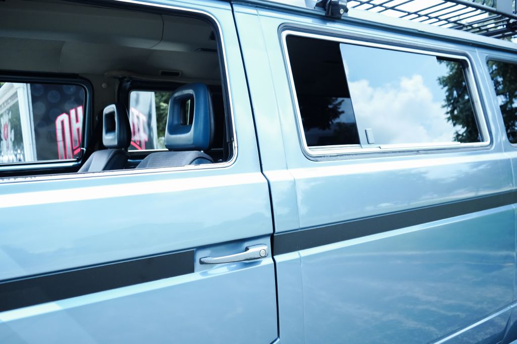 Photo 18 of this VOLKSWAGEN VANAGON