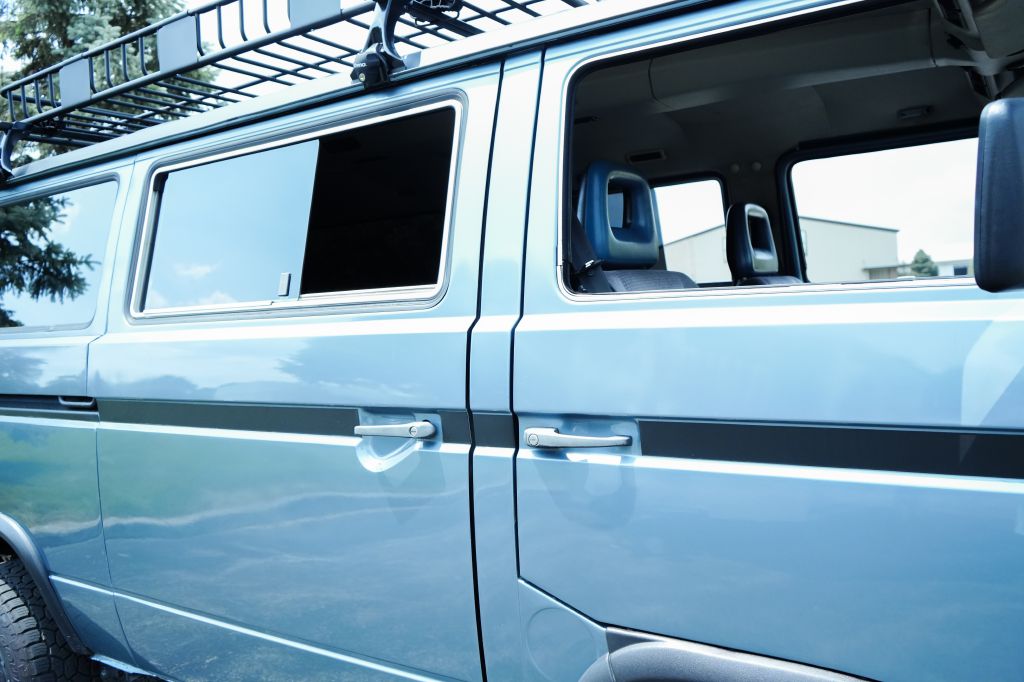 Photo 16 of this VOLKSWAGEN VANAGON