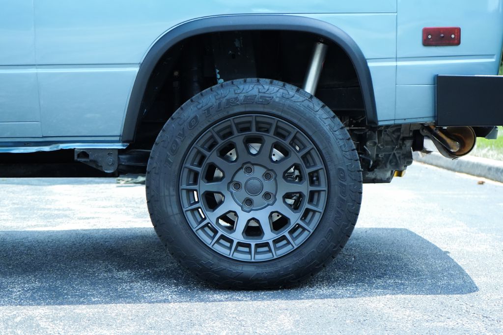 Photo 14 of this VOLKSWAGEN VANAGON