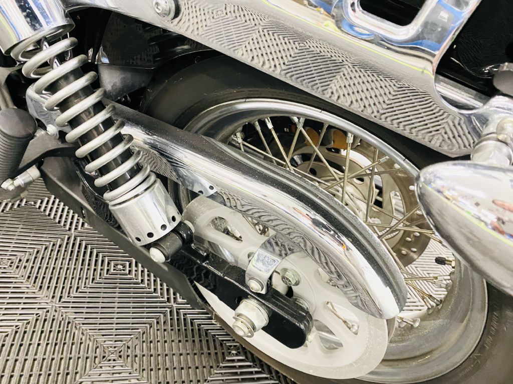Photo 24 of this HARLEY DAVIDSON SUPER GLIDE