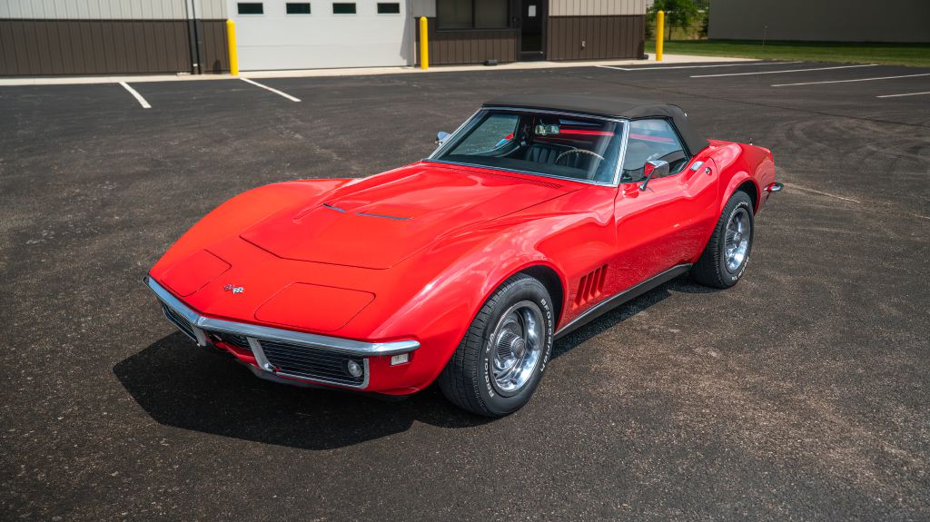 Photo 3 of this CHEVROLET CORVETTE