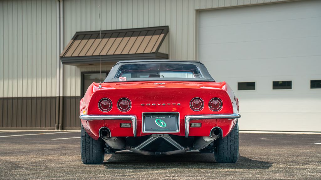 Photo 8 of this CHEVROLET CORVETTE