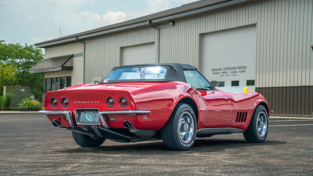 Photo 9 of this CHEVROLET CORVETTE