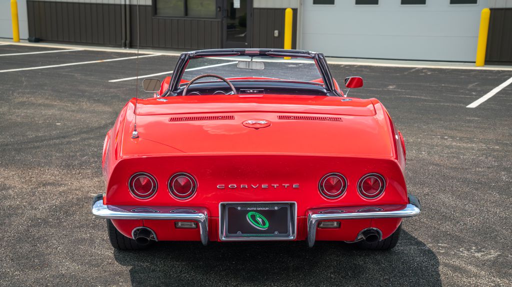Photo 16 of this CHEVROLET CORVETTE