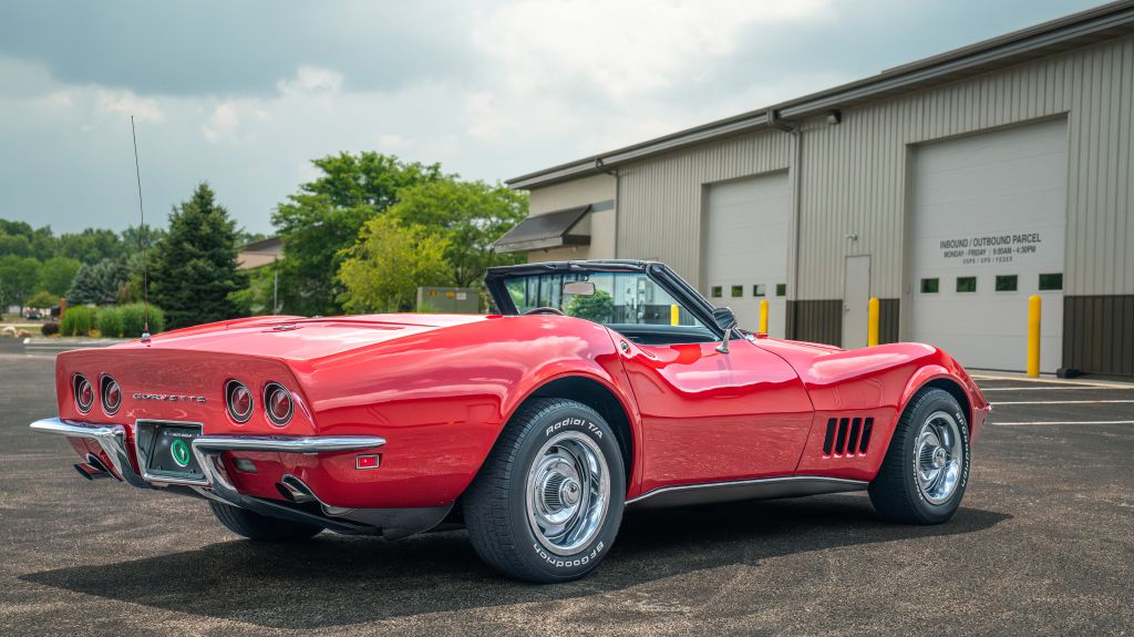 Photo 17 of this CHEVROLET CORVETTE