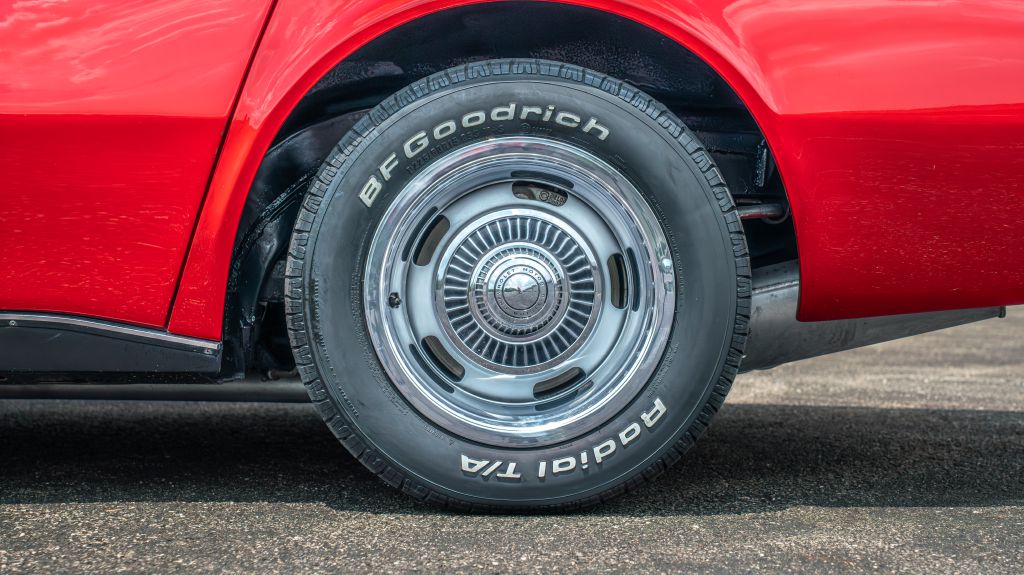 Photo 19 of this CHEVROLET CORVETTE