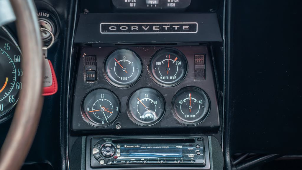 Photo 32 of this CHEVROLET CORVETTE