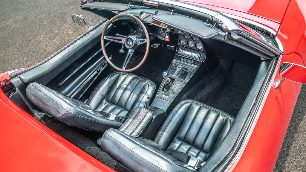 Photo 33 of this CHEVROLET CORVETTE