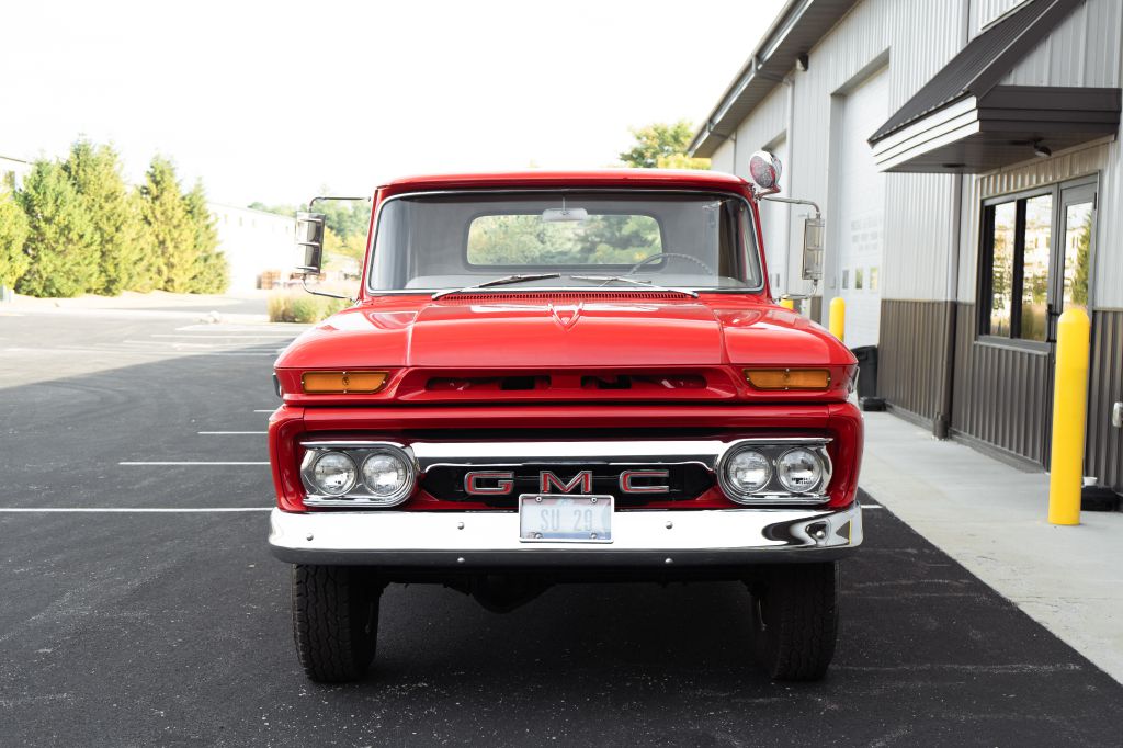 Photo 3 of this GMC K1500