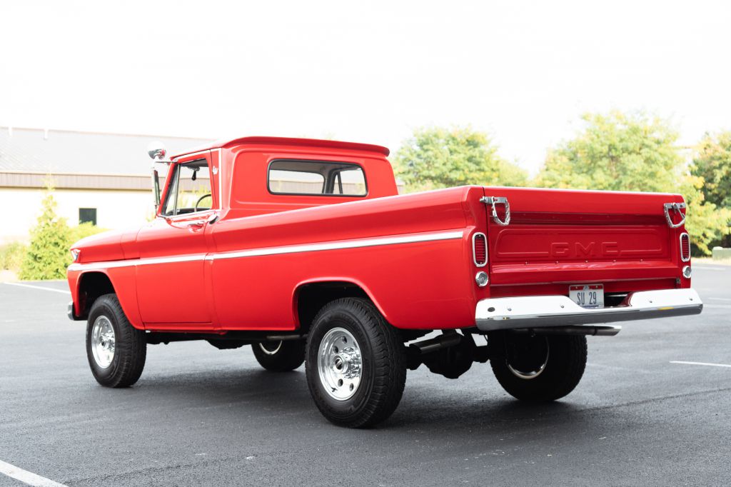 Photo 10 of this GMC K1500