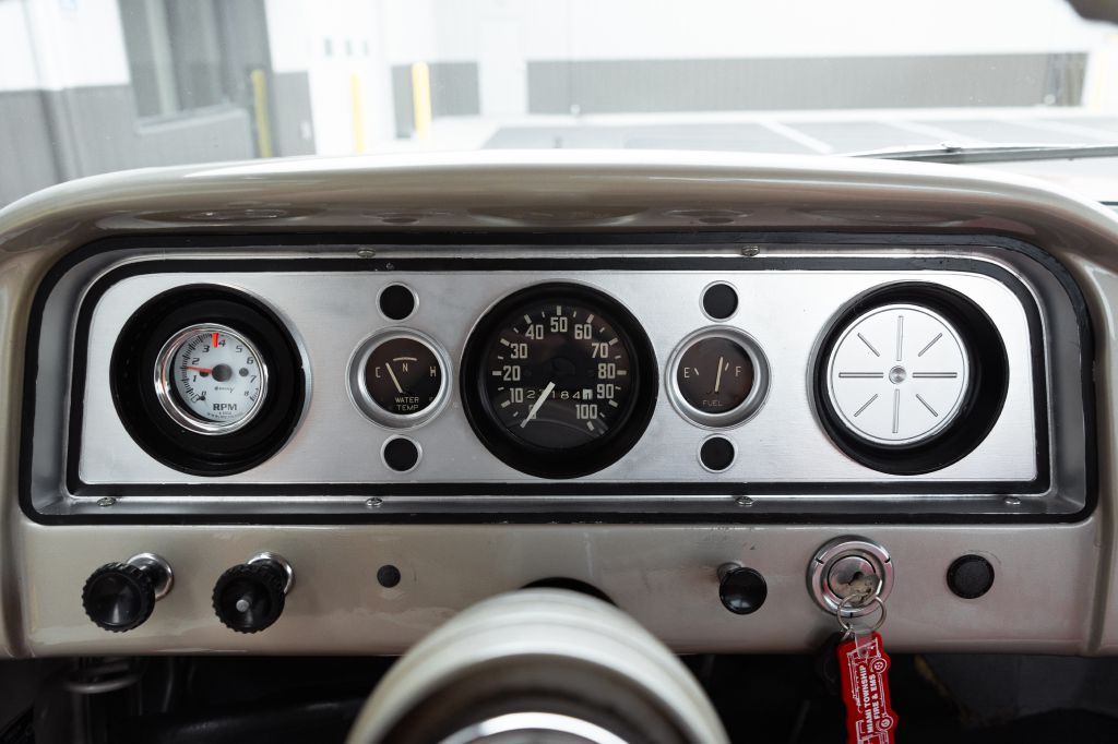 Photo 20 of this GMC K1500