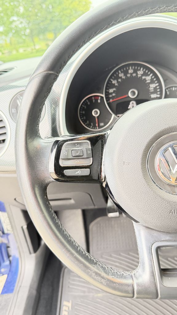 Photo 12 of this VOLKSWAGEN BEETLE