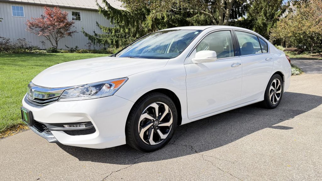 Photo 2 of this HONDA ACCORD