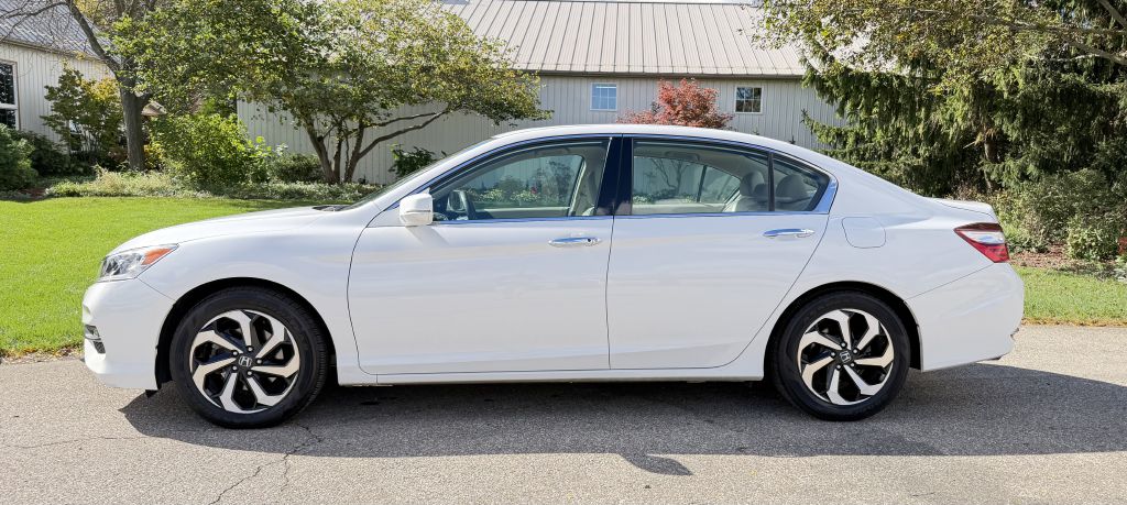 Photo 4 of this HONDA ACCORD