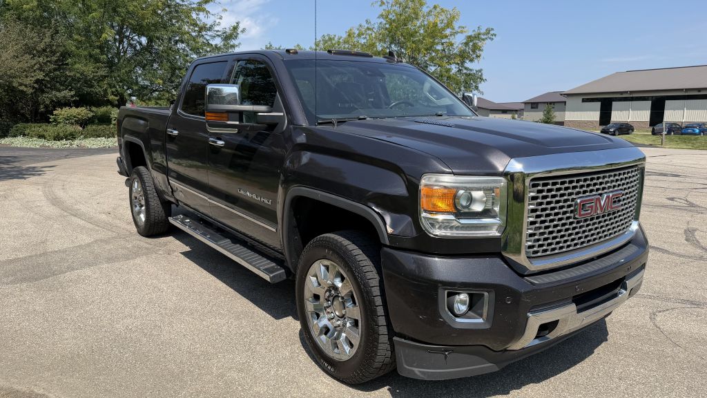 Photo 5 of this GMC SIERRA