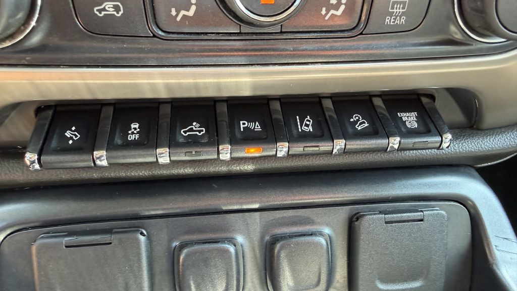 Photo 16 of this GMC SIERRA