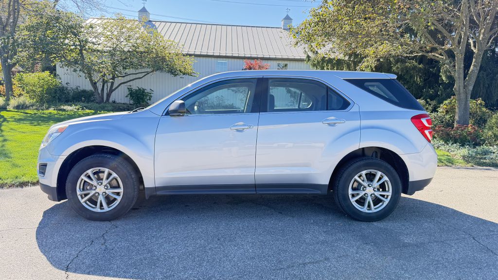 Photo 2 of this CHEVY EQUINOX