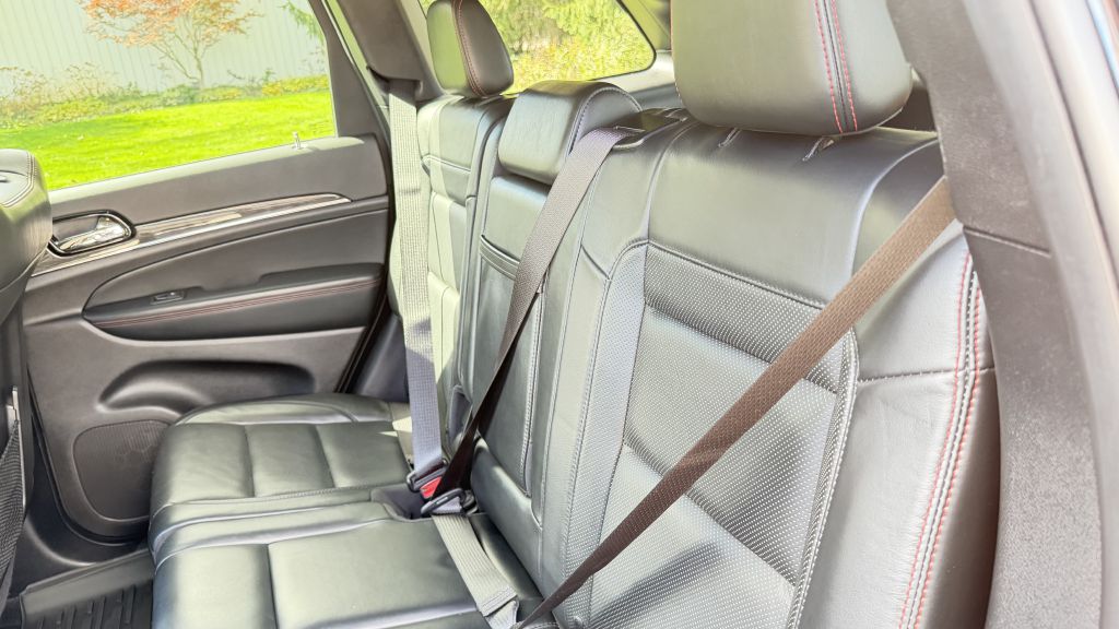 Photo 10 of this JEEP GRAND CHEROKEE
