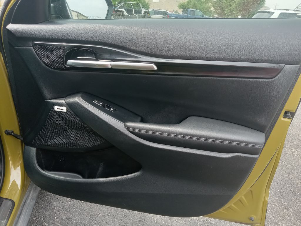 Photo 20 of this KIA SELTOS