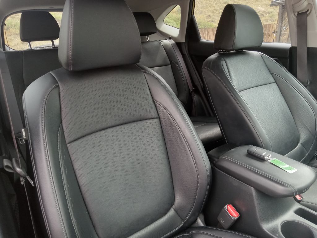 Photo 22 of this KIA SELTOS