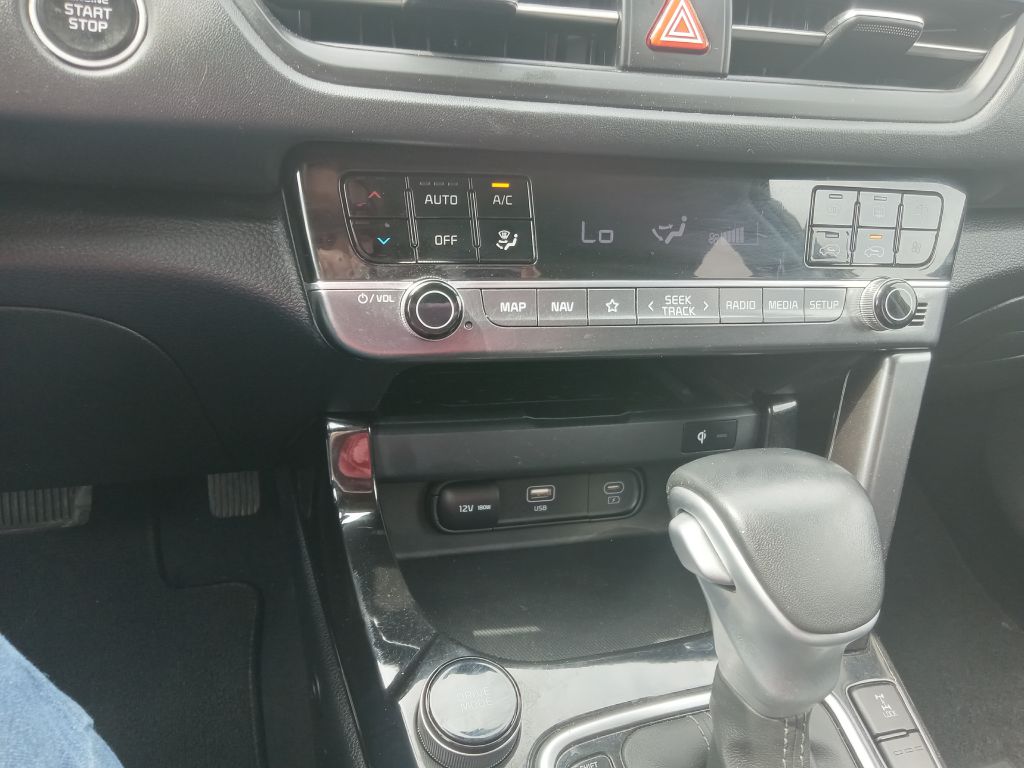 Photo 26 of this KIA SELTOS