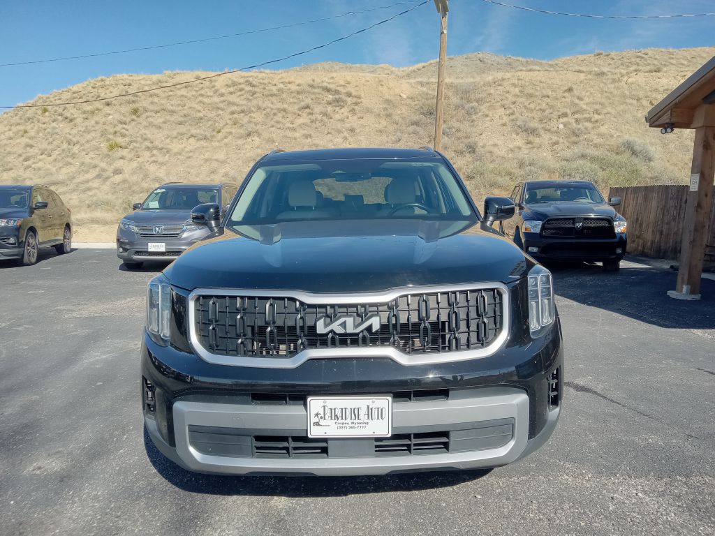 Photo 8 of this KIA TELLURIDE