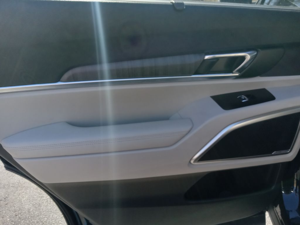 Photo 13 of this KIA TELLURIDE