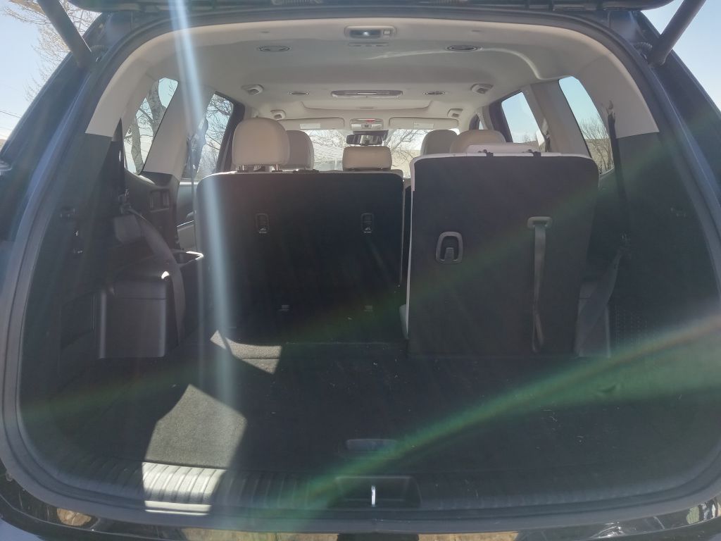 Photo 18 of this KIA TELLURIDE