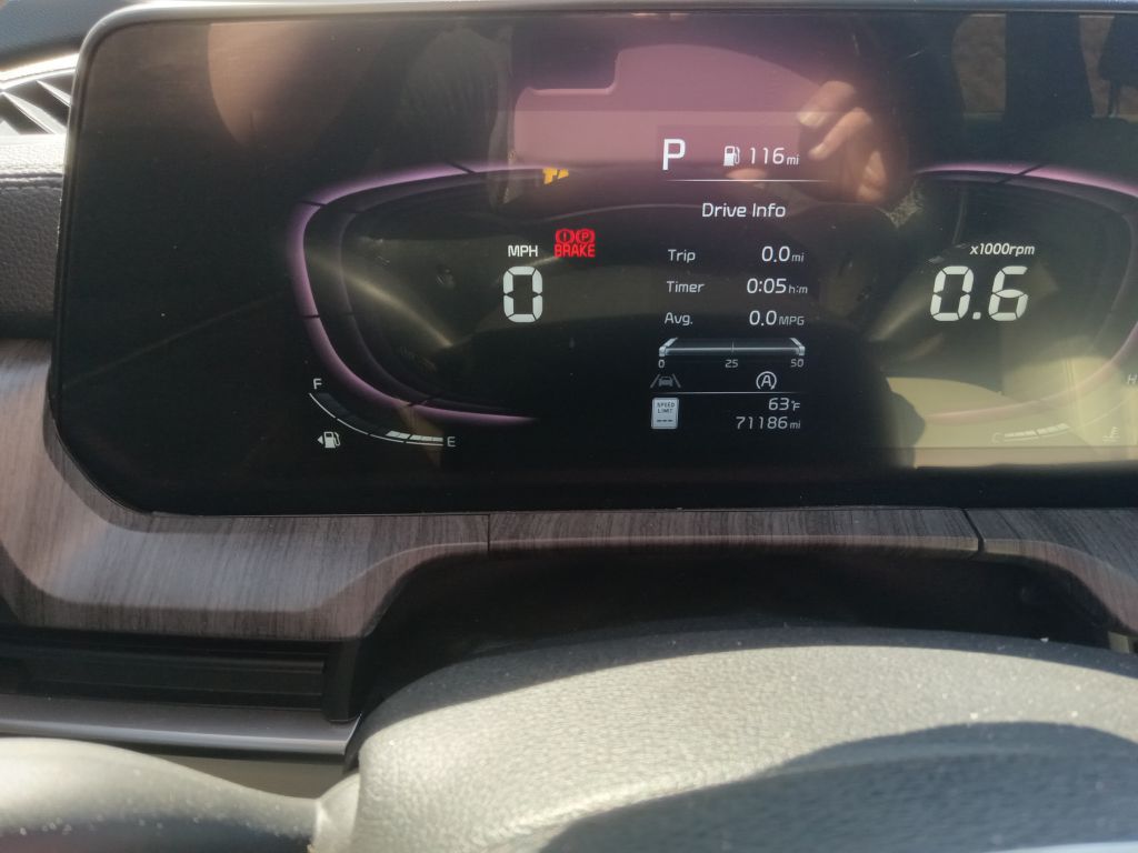 Photo 26 of this KIA TELLURIDE