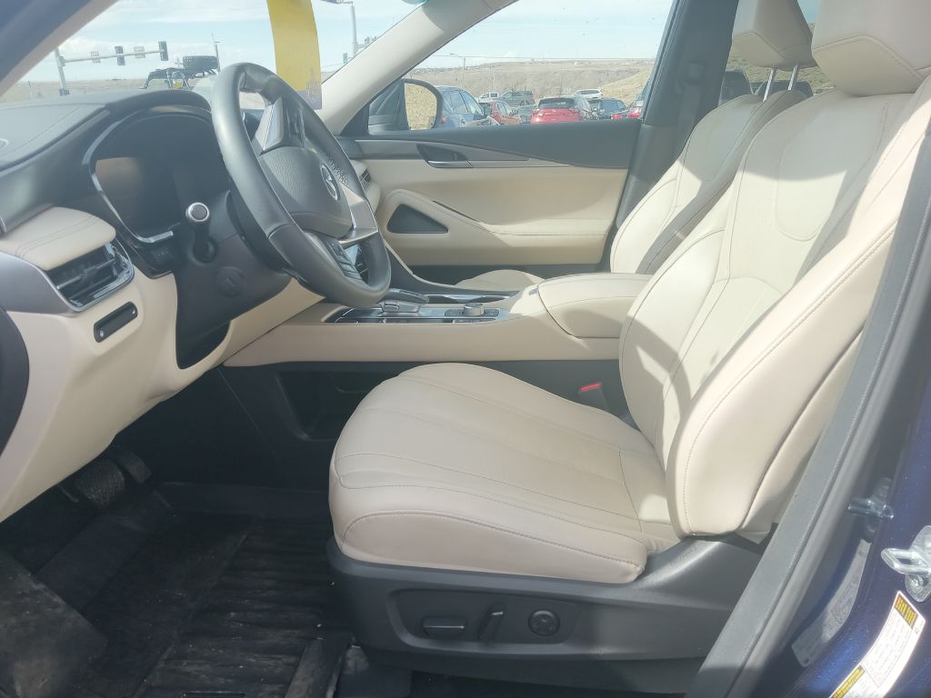 Photo 12 of this INFINITI QX60