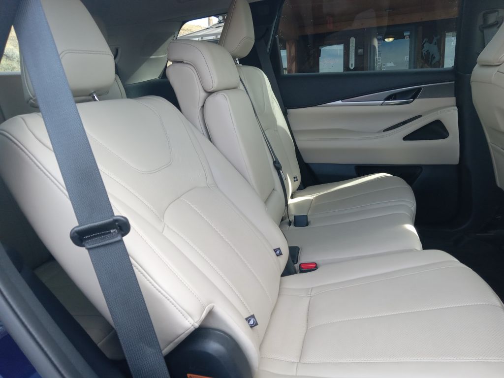 Photo 22 of this INFINITI QX60