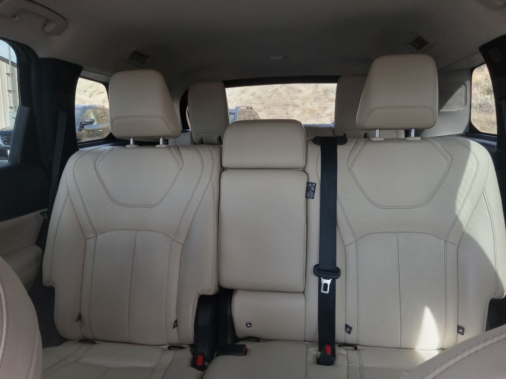 Photo 31 of this INFINITI QX60